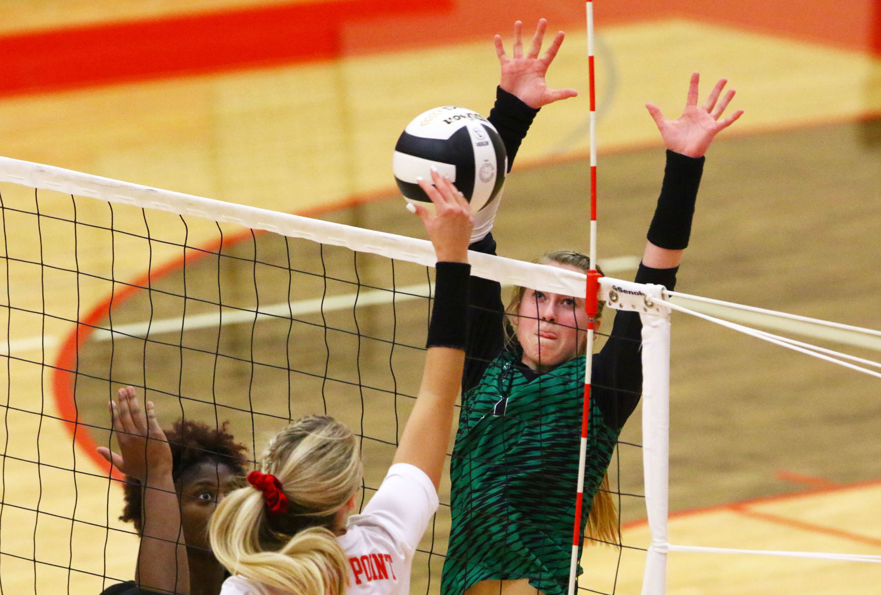 Gallery: 4A volleyball sectional final: Crown Point vs. Valparaiso